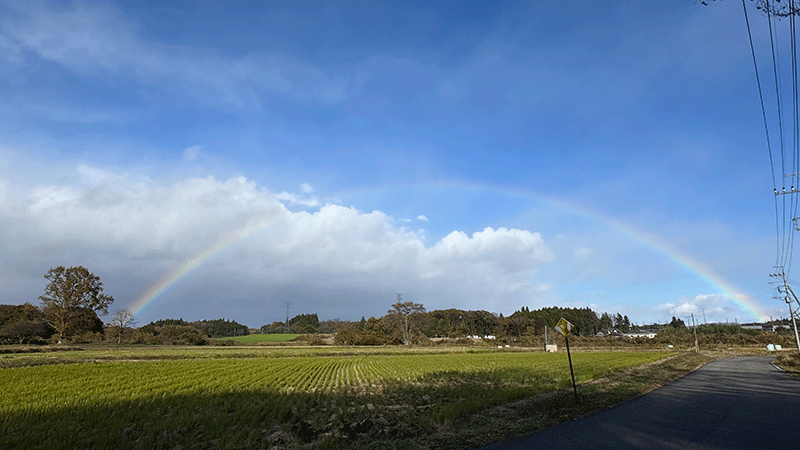20251110秋空にかかる虹
